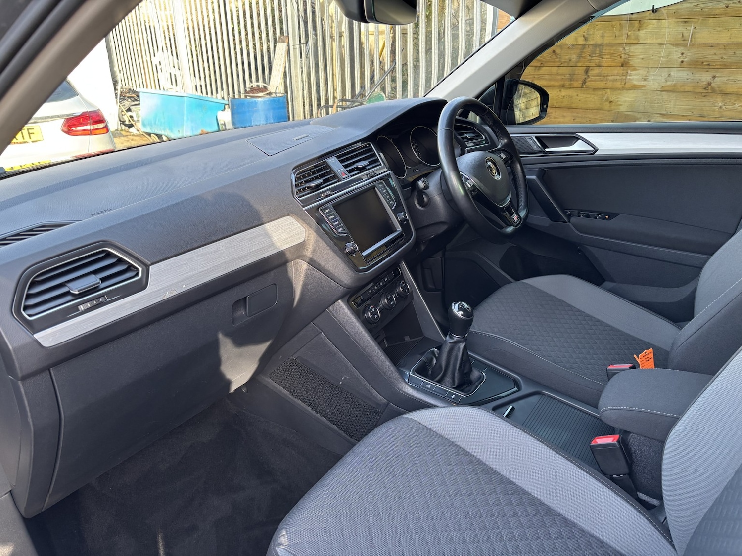 Used Volkswagen Tiguan 2017 for sale - 77400001: Photo 7