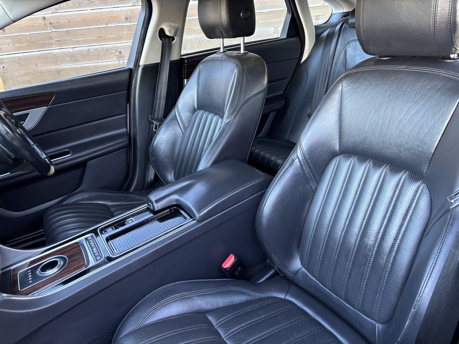 Used Jaguar XF 2017 for sale - 76637471: Photo 12