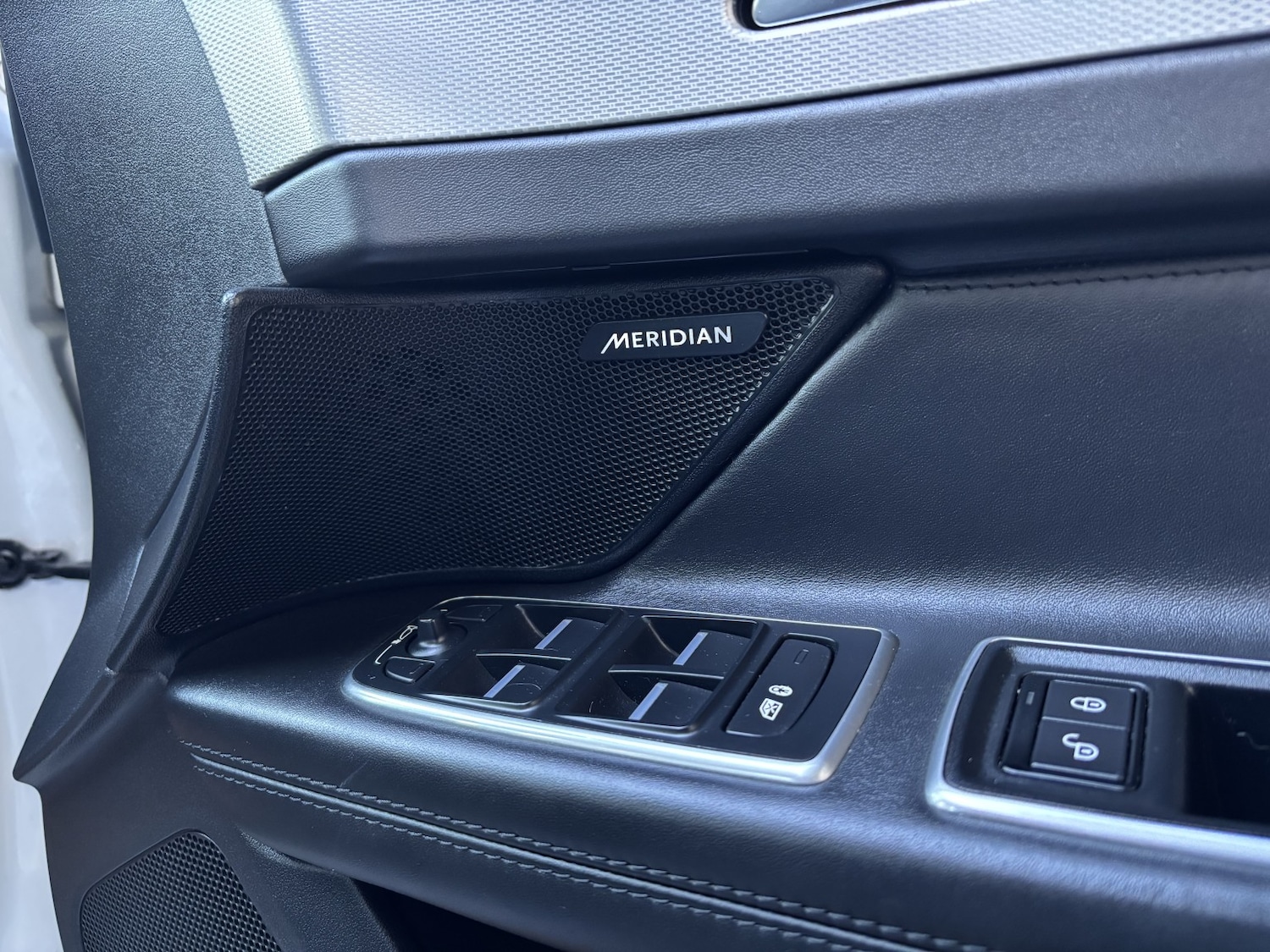 Used Jaguar XF 2017 for sale - 76637471: Photo 18