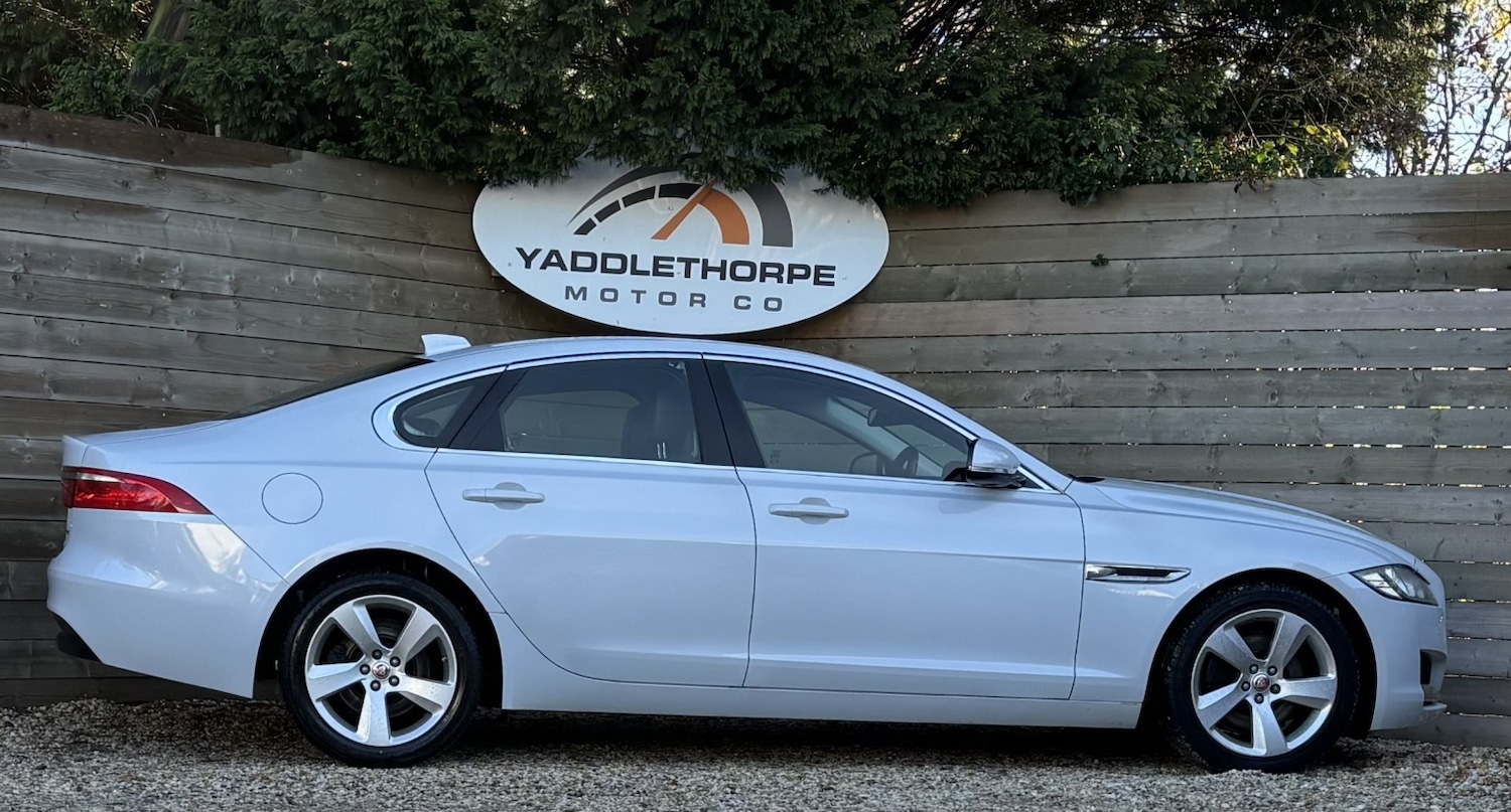 Used Jaguar XF 2017 for sale - 76637471: Photo 3