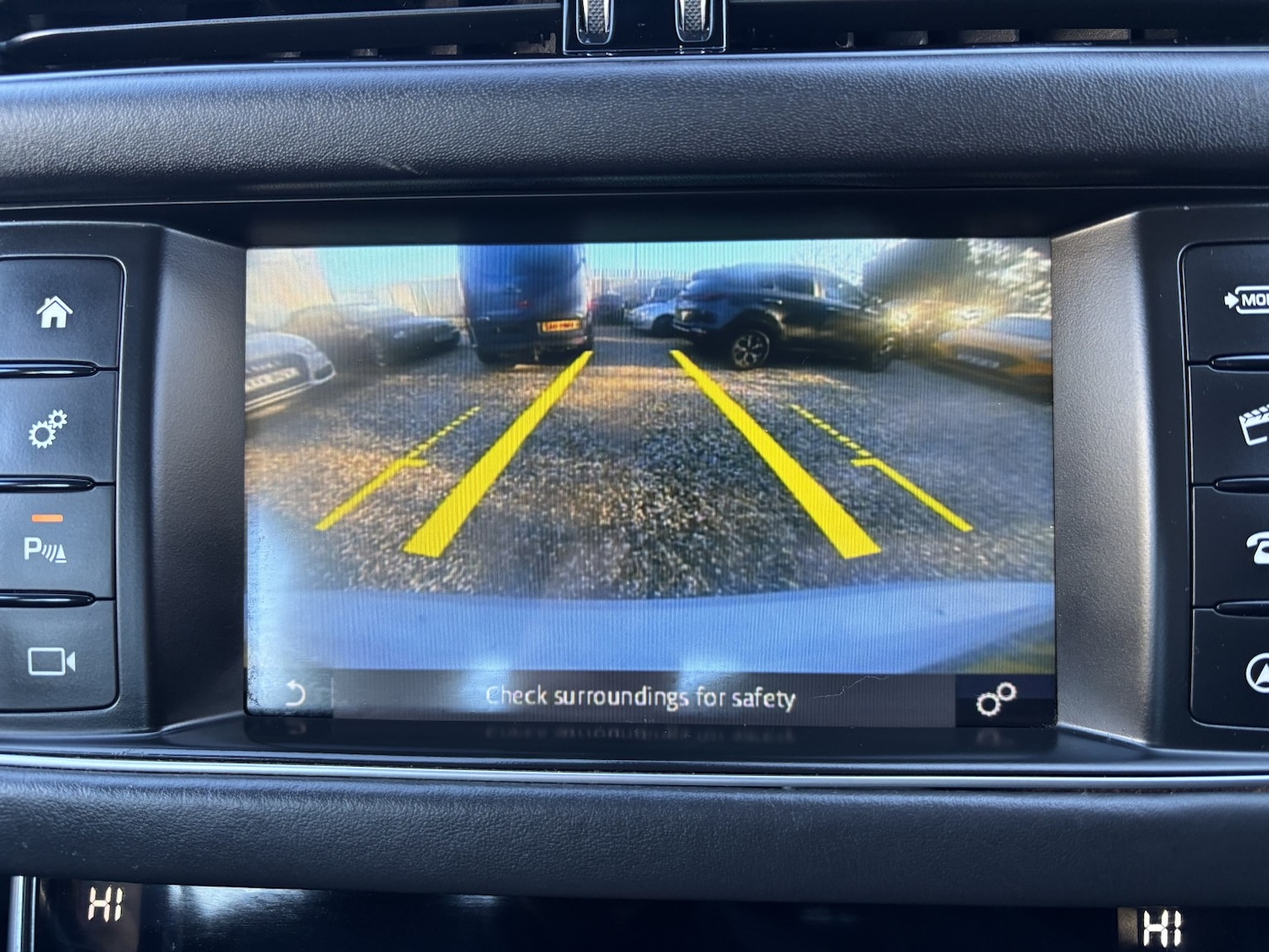 Used Jaguar XF 2017 for sale - 76637471: Photo 9