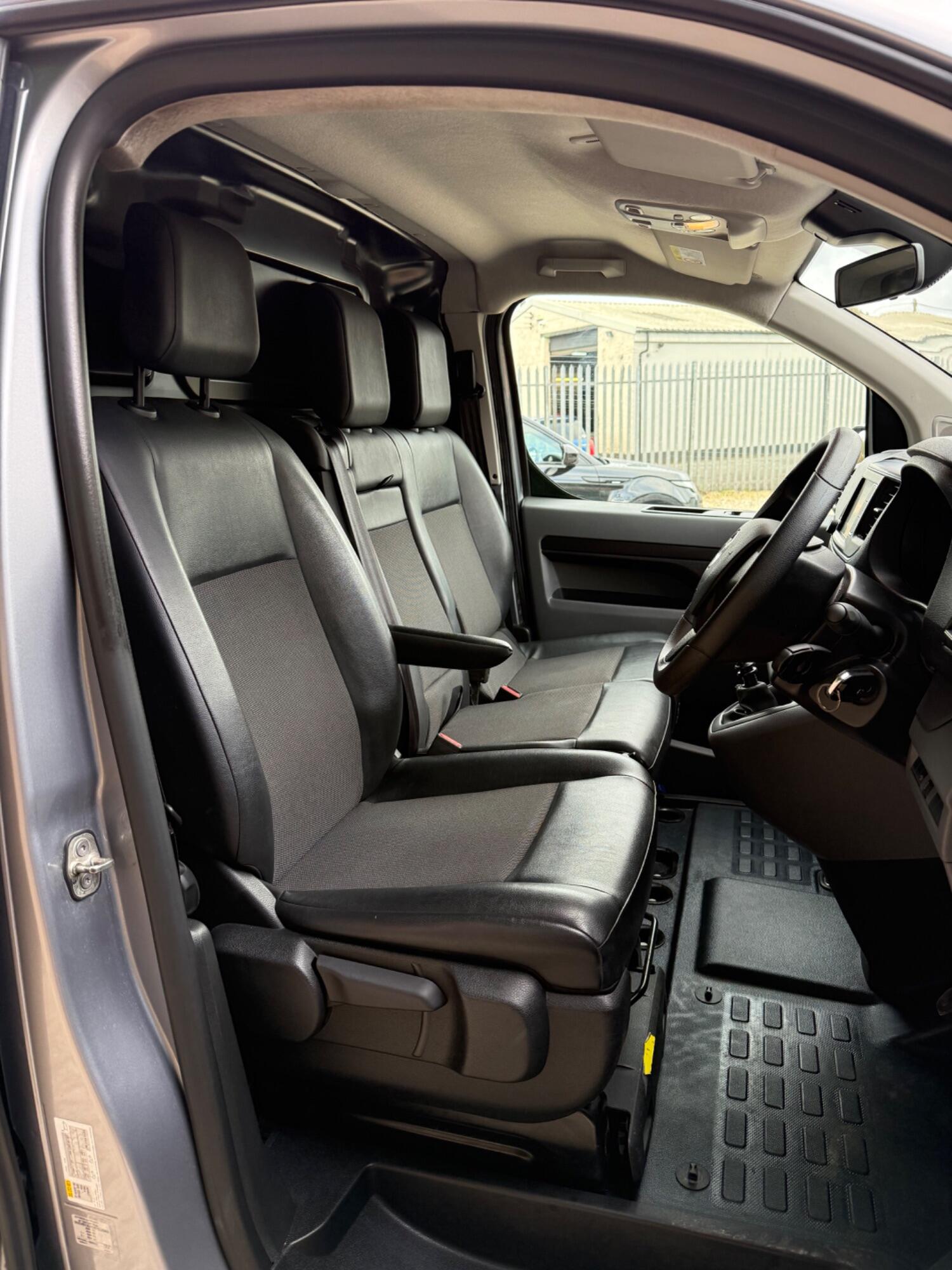 Used Vauxhall Vivaro 2021 for sale - 76313894: Photo 5