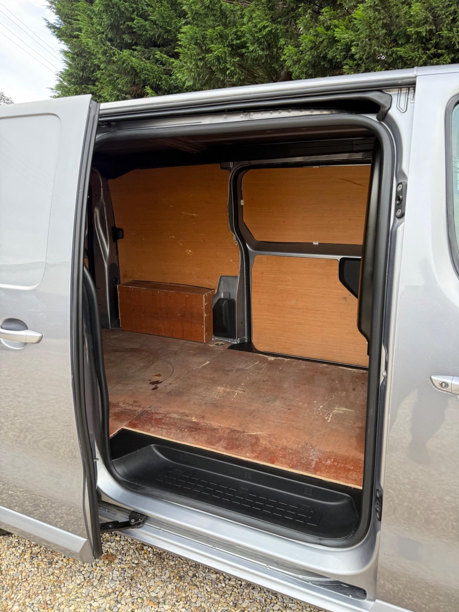 Used Vauxhall Vivaro 2021 for sale - 76313894: Photo 8