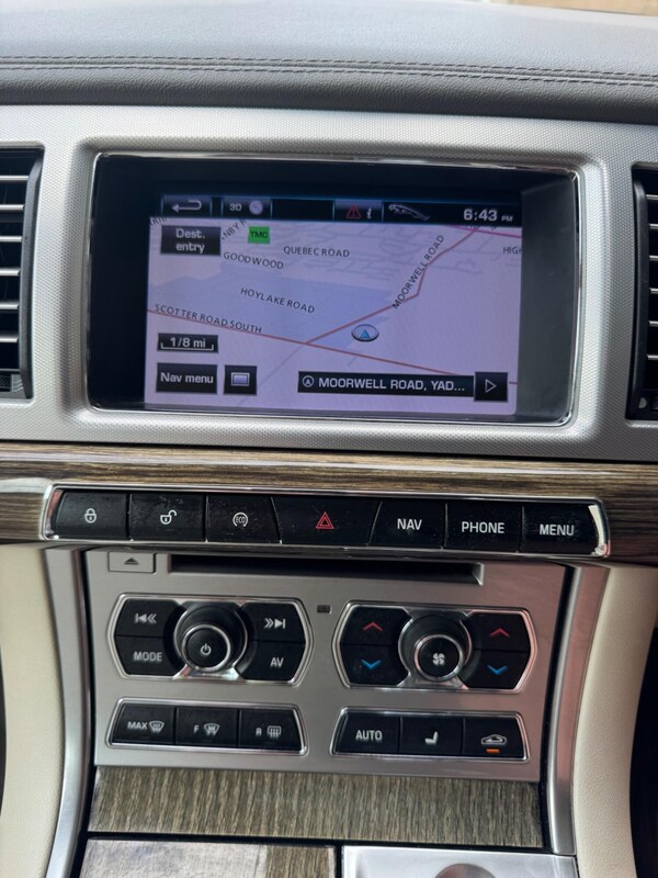 Used Jaguar XF 2013 for sale - 75664522: Photo 7