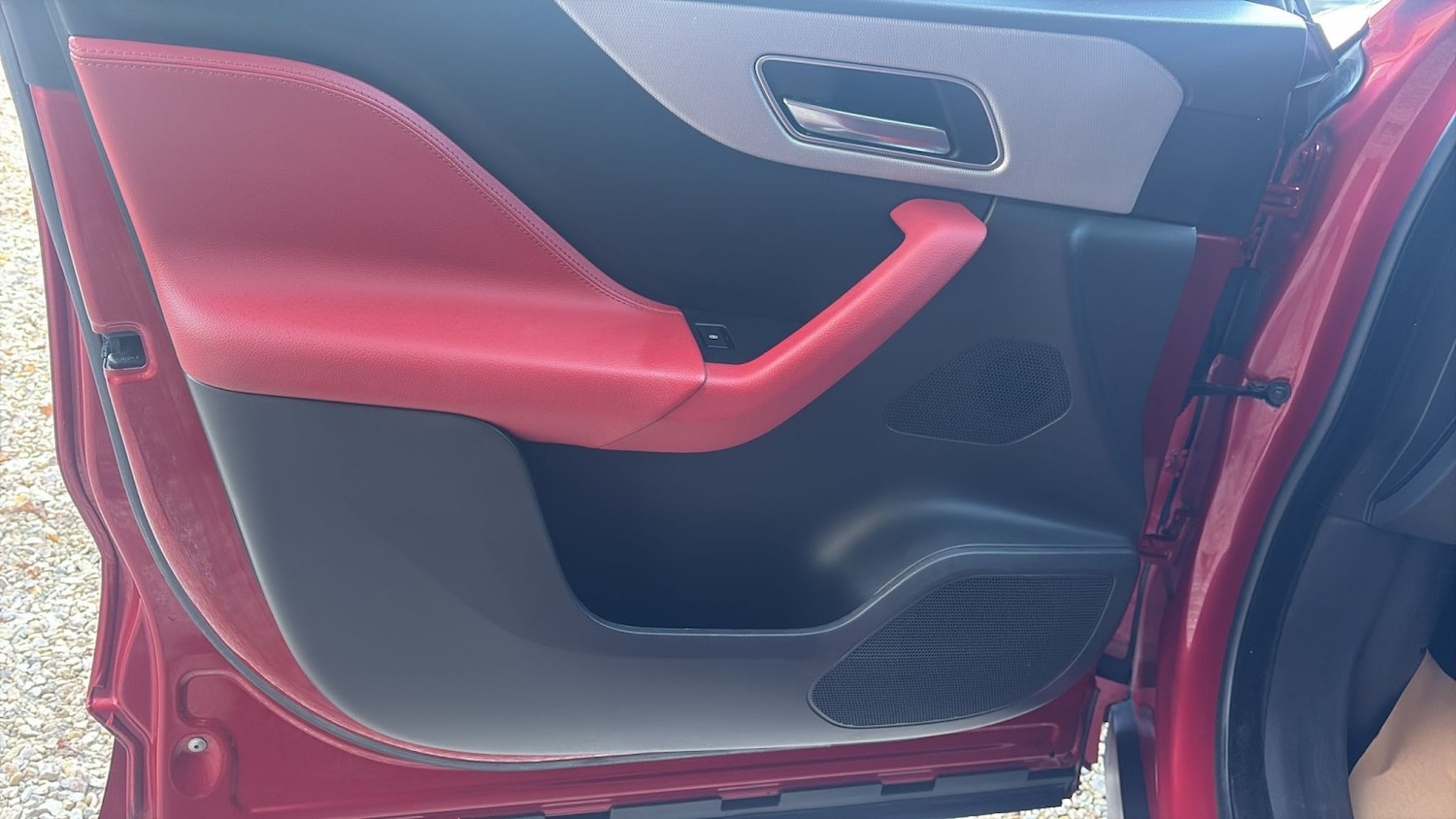 Used Jaguar F-Pace 2017 for sale - 76670809: Photo 10