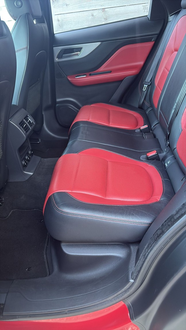 Used Jaguar F-Pace 2017 for sale - 76670809: Photo 3