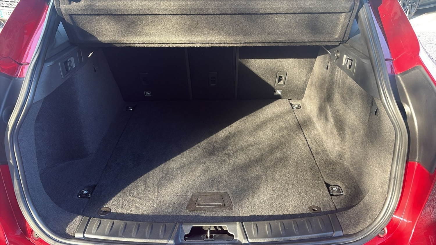 Used Jaguar F-Pace 2017 for sale - 76670809: Photo 5