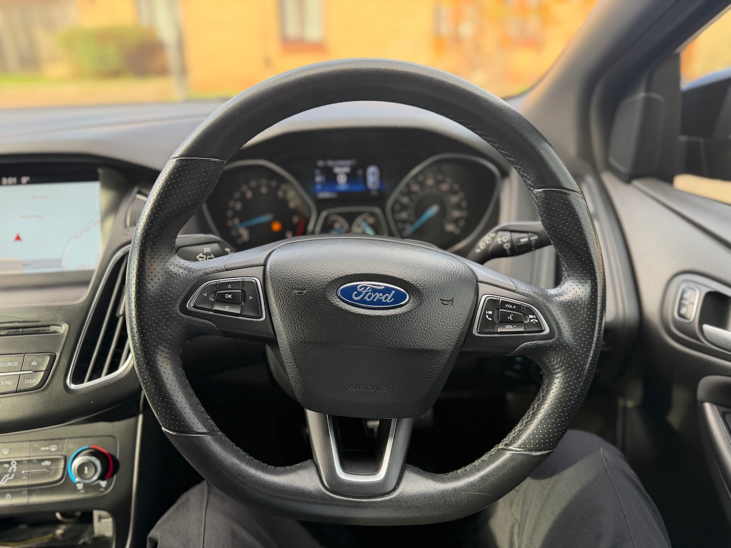 Used Ford Focus 2018 for sale - 76380391: Photo 11