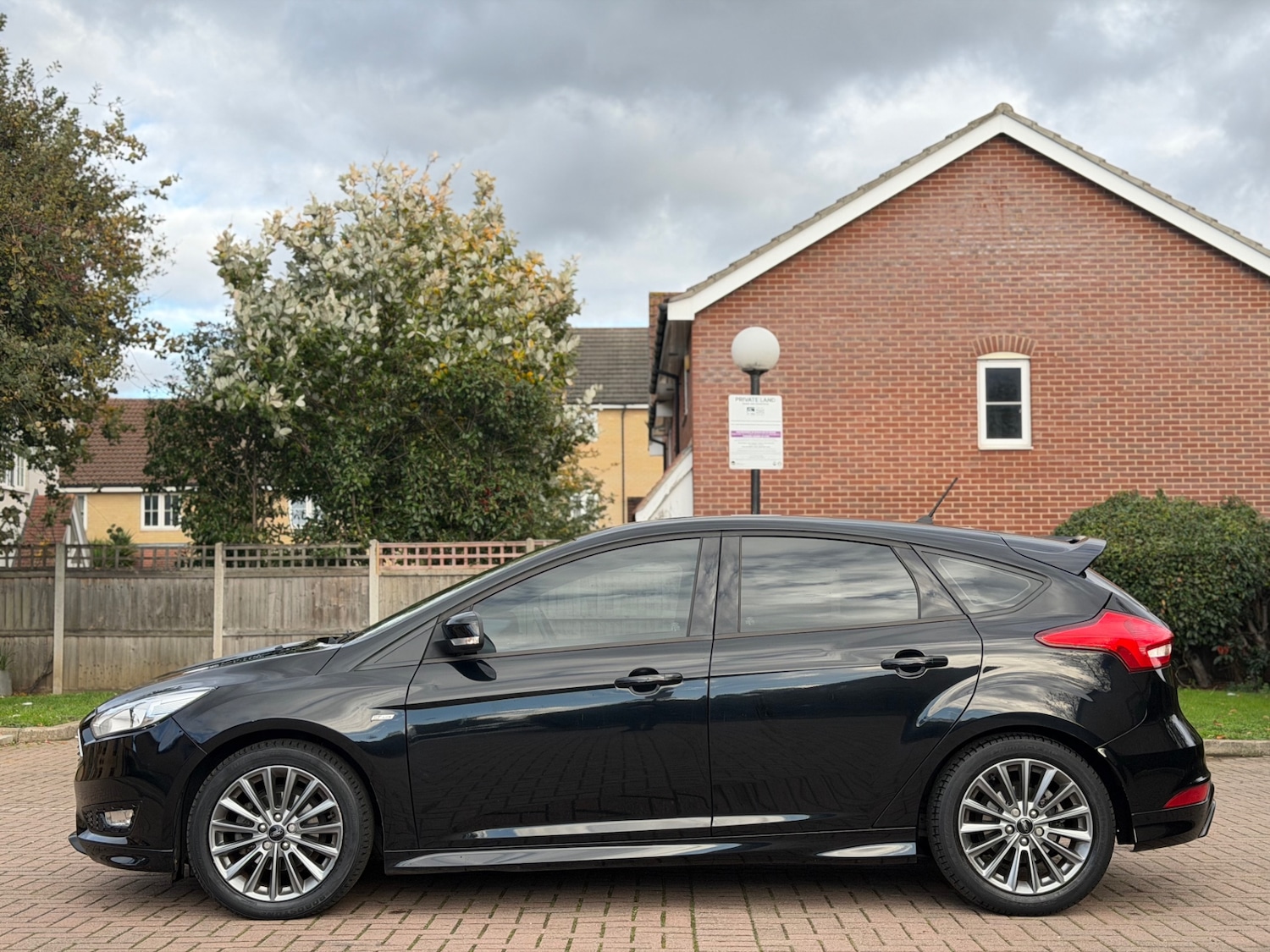 Used Ford Focus 2018 for sale - 76380391: Photo 4