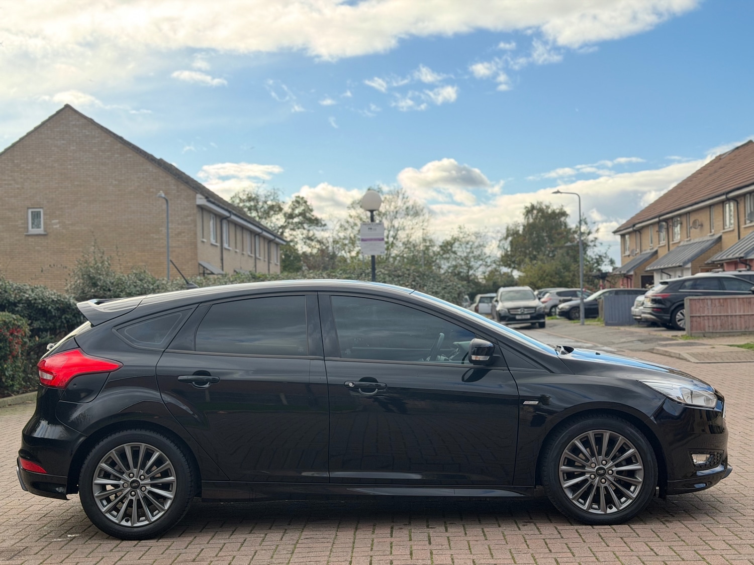 Used Ford Focus 2018 for sale - 76380391: Photo 5