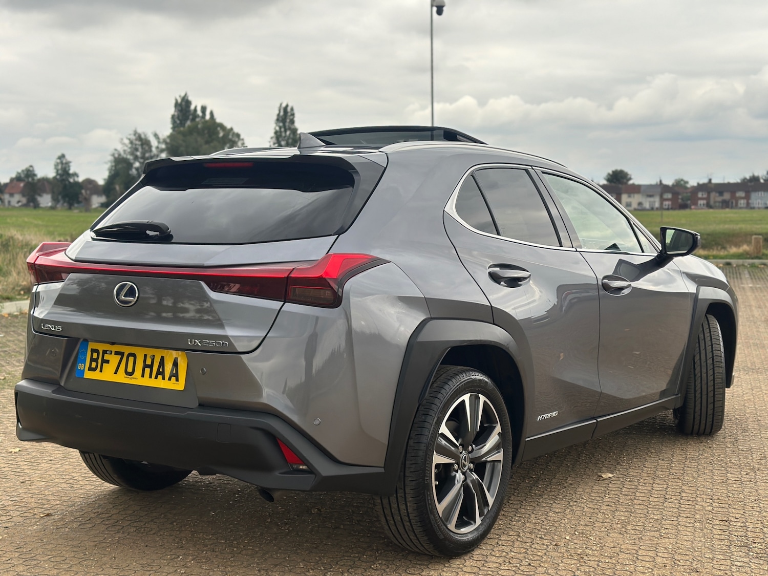 Used Lexus UX 2020 for sale - 76281475: Photo 3