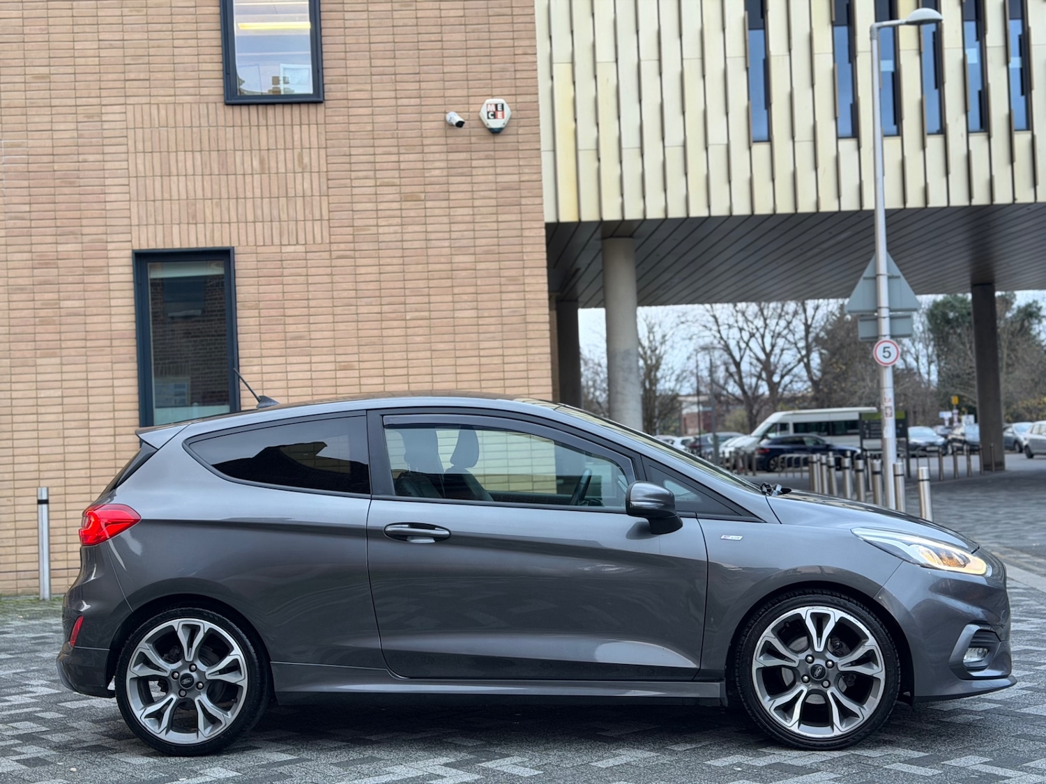 Used Ford Fiesta 2019 for sale - 77009876: Photo 5