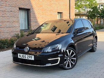 Used Volkswagen Golf 2015 for sale - 78464110: Photo