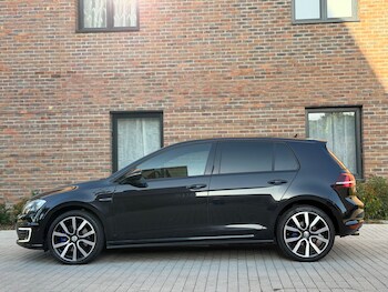 Used Volkswagen Golf 2015 for sale - 78464110: Photo
