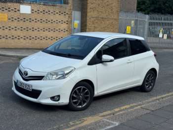 Used Toyota Yaris 2012 for sale - 74923318: Photo