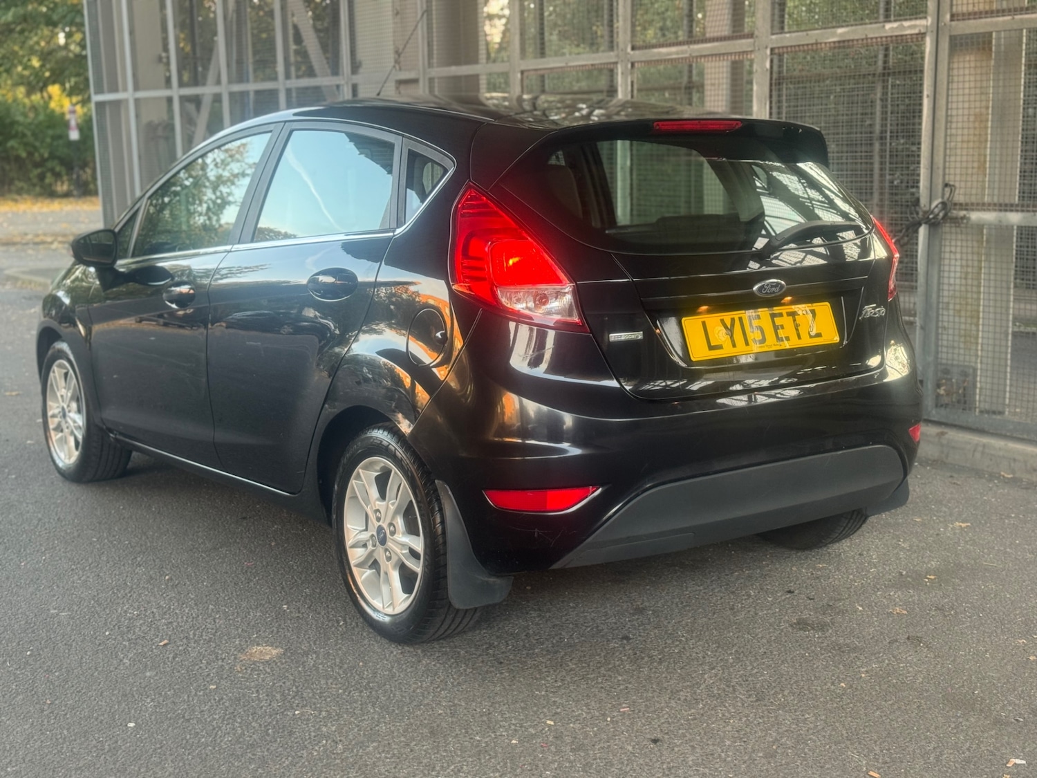 Used Ford Fiesta 2015 for sale - 76257583: Photo 4