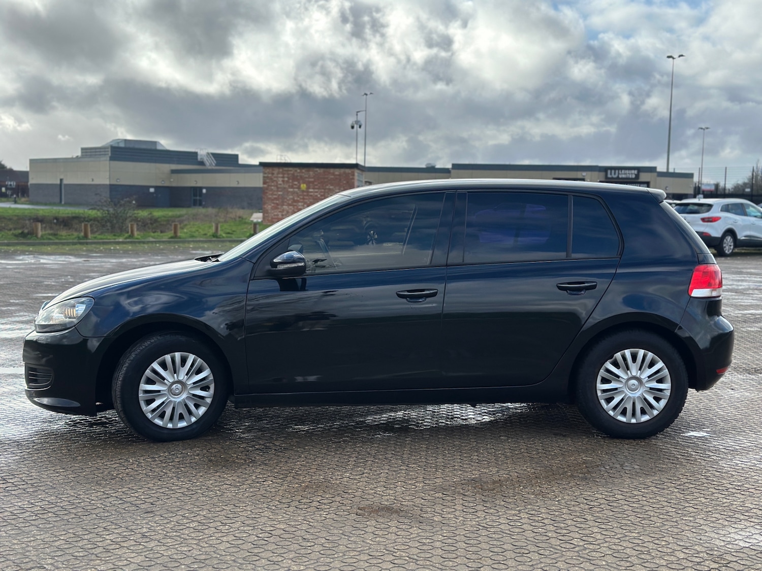 Used Volkswagen Golf 2009 for sale - 77420276: Photo 3