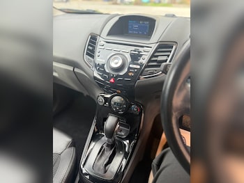 Used Ford Fiesta 2015 for sale - 77592026: Photo