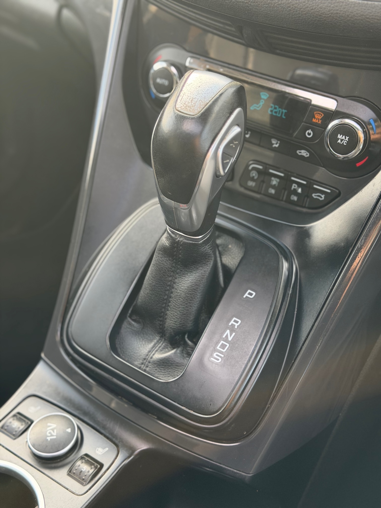 Used Ford Kuga 2015 for sale - 77319780: Photo 19