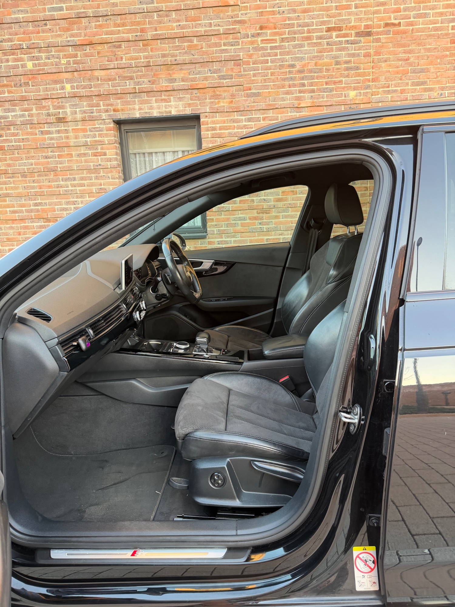 Used Audi A4 2016 for sale - 77939291: Photo 12