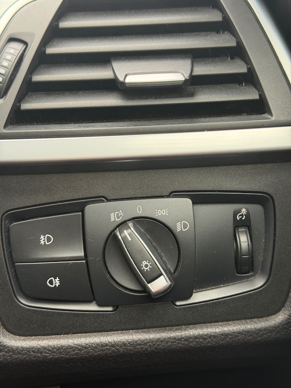 Used BMW 3 Series 2016 for sale - 76173575: Photo 17