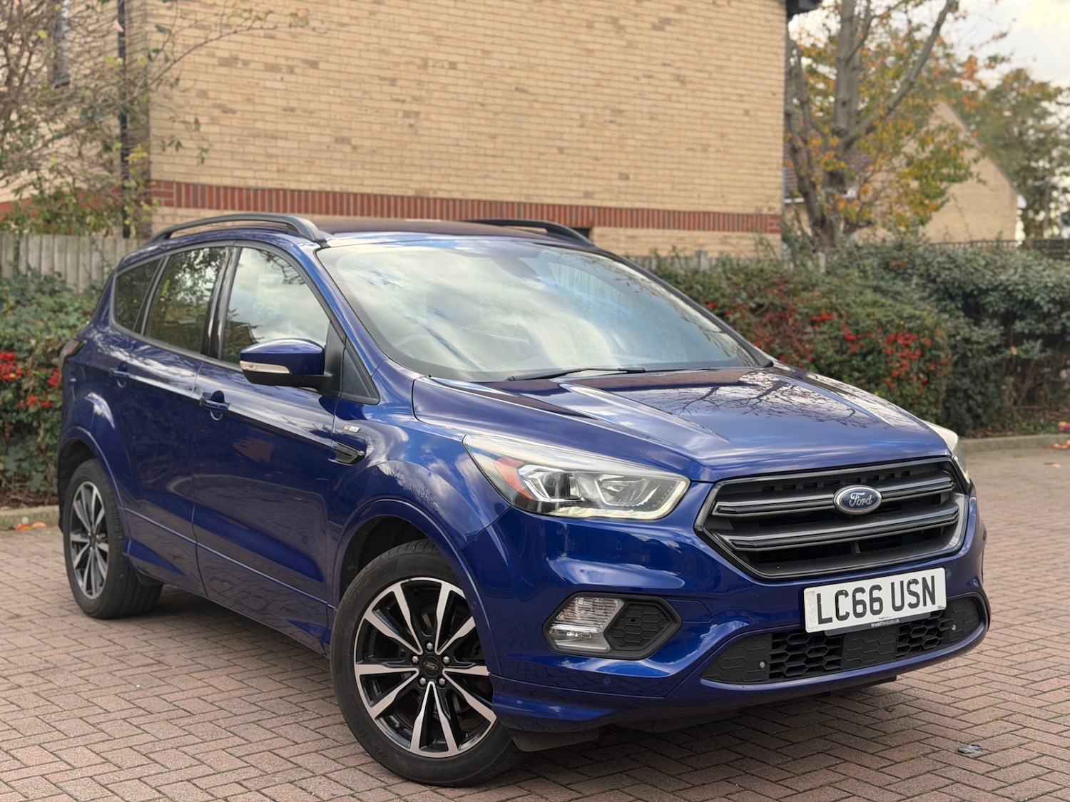 Used Ford Kuga 2016 for sale - 76380385: Photo 1