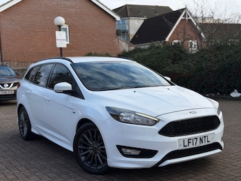 Used Ford Focus 2017 for sale - 77398854: Photo