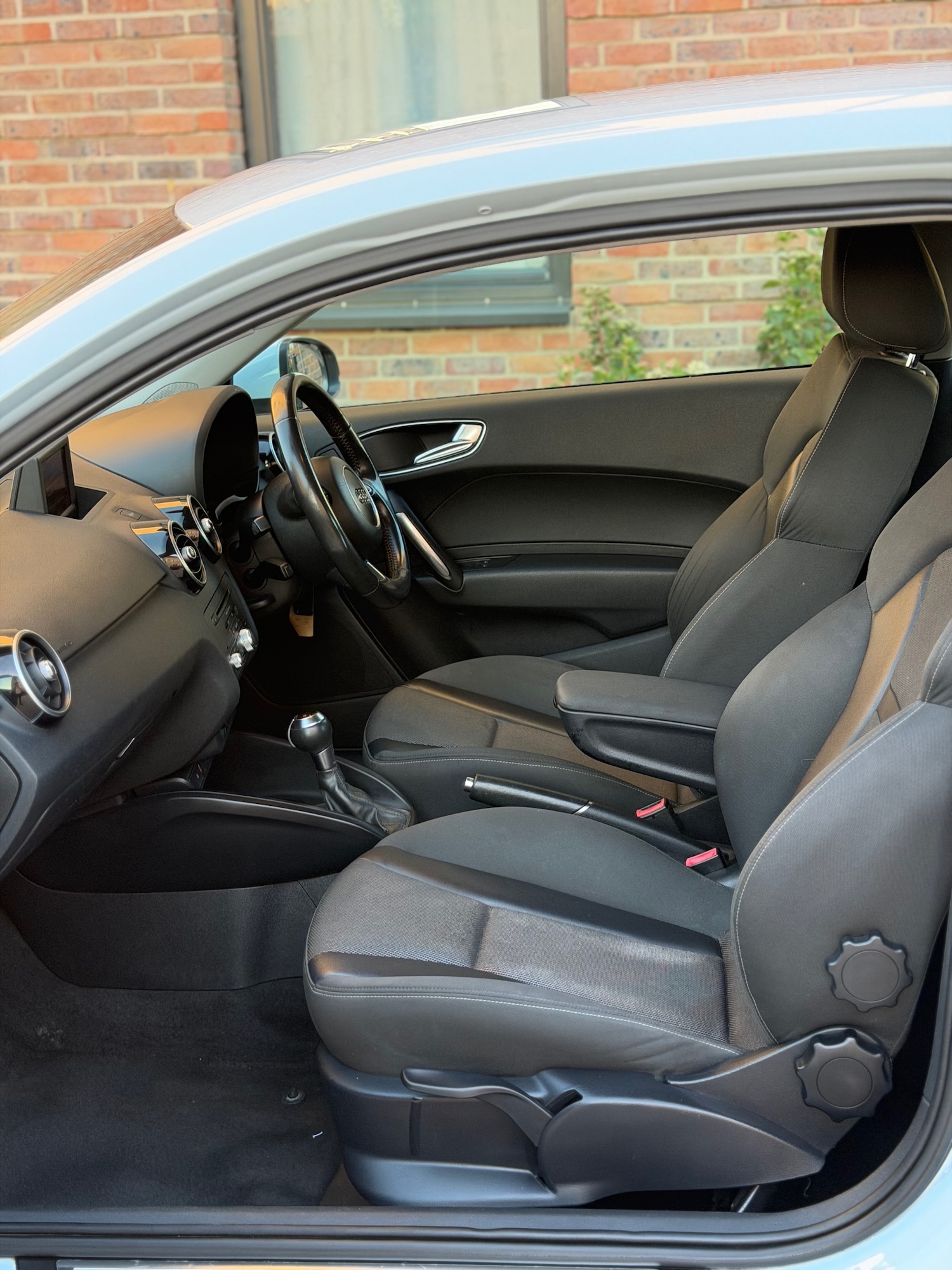 Used Audi A1 2011 for sale - 77674221: Photo 10