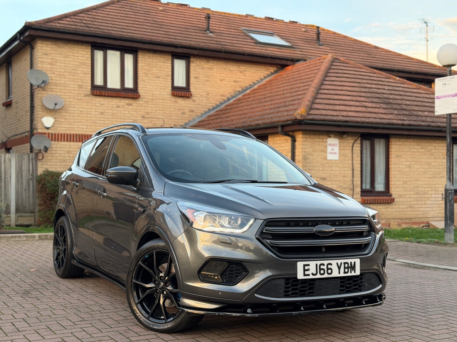 Used Ford Kuga 2016 for sale - 76468832: Photo 1