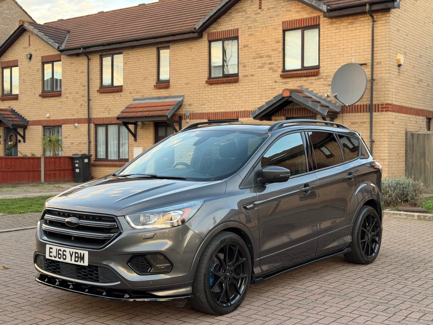Used Ford Kuga 2016 for sale - 76468832: Photo 3