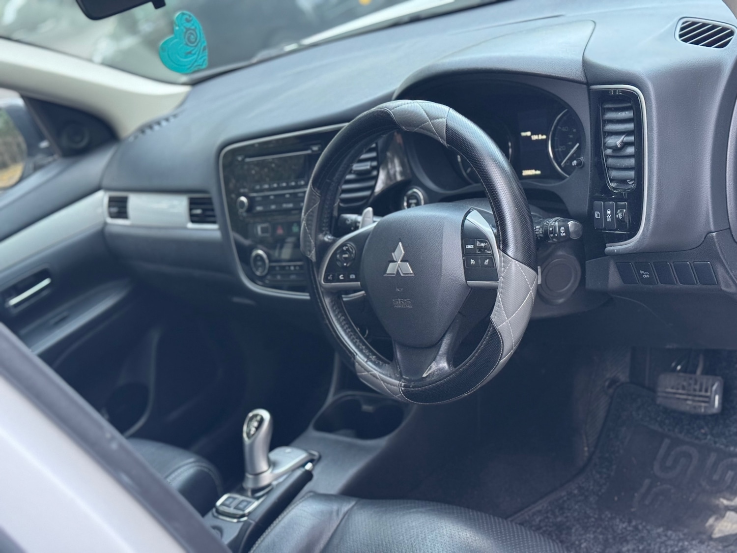 Used Mitsubishi Outlander 2015 for sale - 76458697: Photo 9