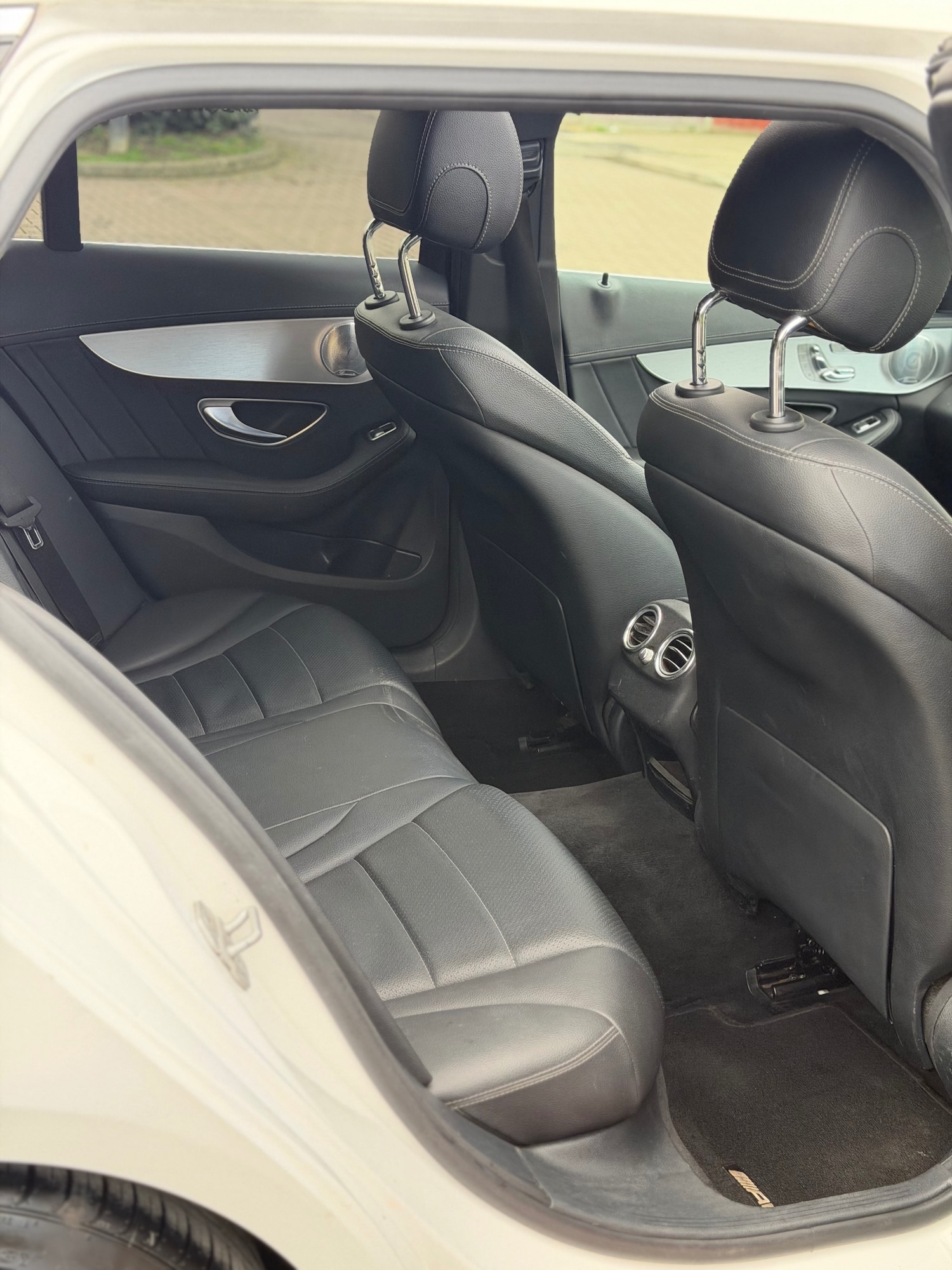 Used Mercedes-Benz C Class 2015 for sale - 77392748: Photo 11