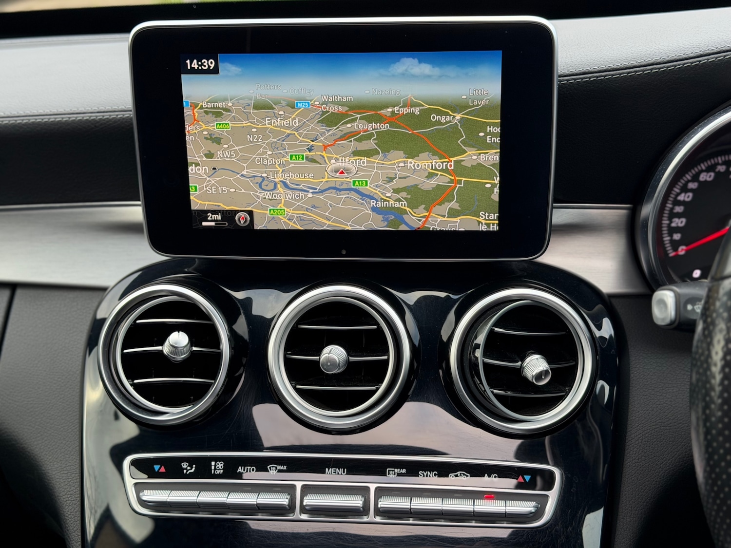 Used Mercedes-Benz C Class 2015 for sale - 77392748: Photo 16