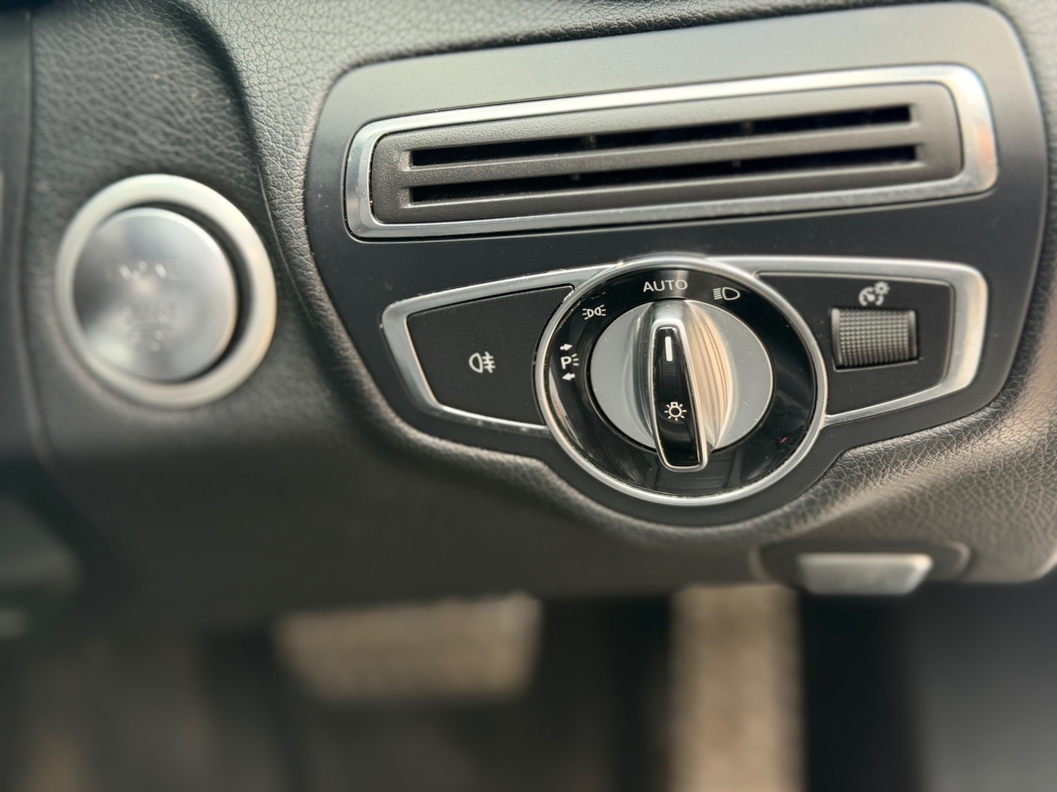 Used Mercedes-Benz C Class 2015 for sale - 77392748: Photo 19