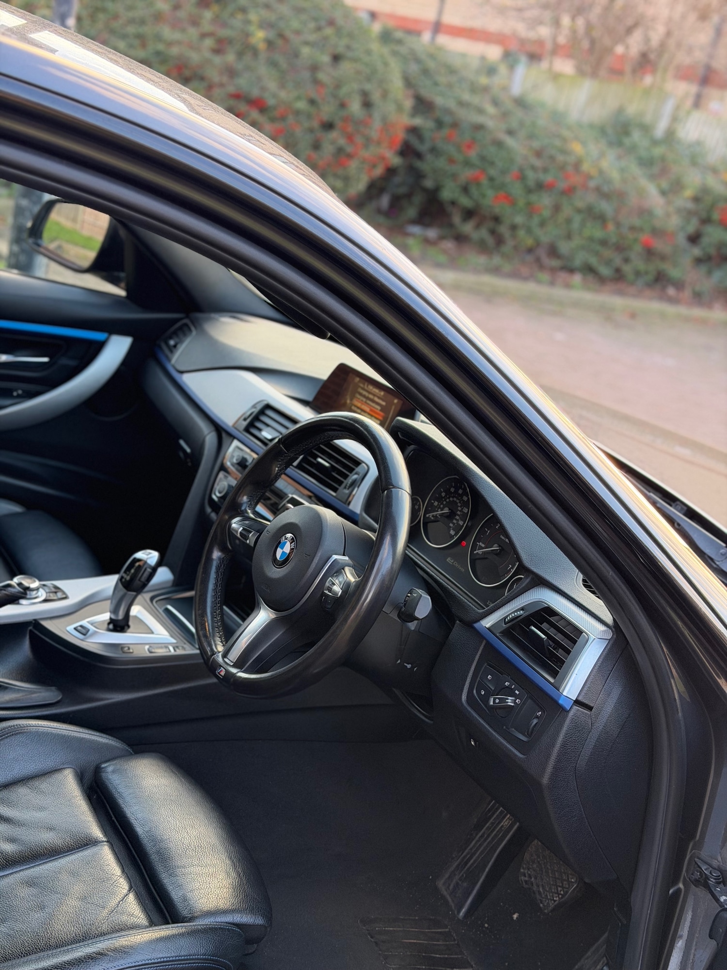 Used BMW 3 Series 2017 for sale - 77009877: Photo 10