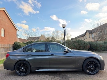 Used BMW 3 Series 2017 for sale - 77009877: Photo