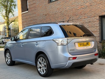 Used Mitsubishi Outlander 2015 for sale - 78274111: Photo