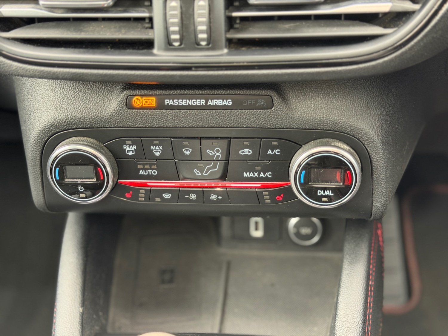 Used Ford Focus 2018 for sale - 76468049: Photo 19