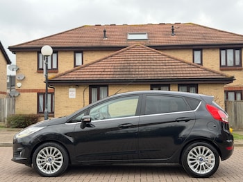 Used Ford Fiesta 2014 for sale - 77735444: Photo
