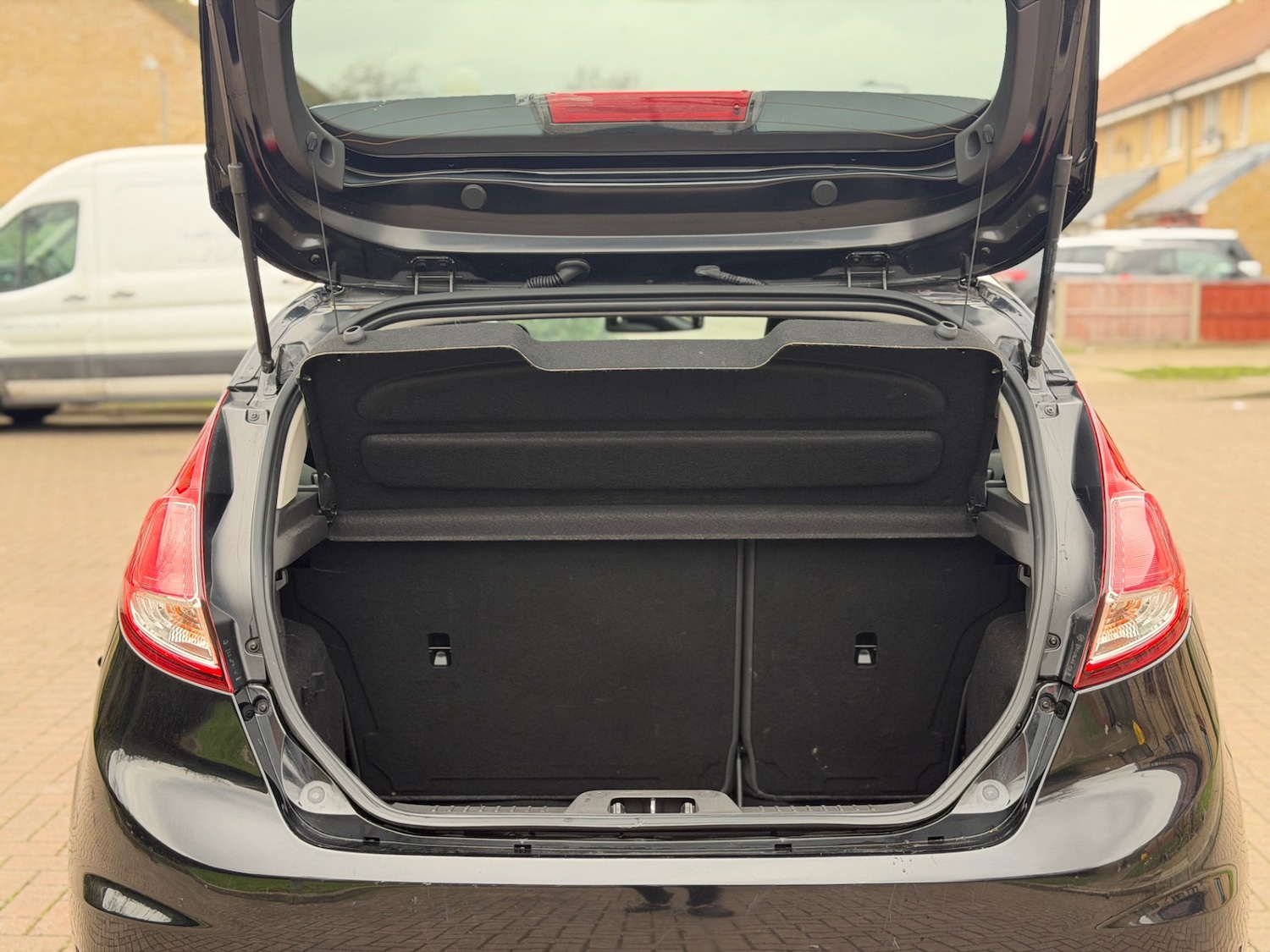 Used Ford Fiesta 2014 for sale - 77735444: Photo 9