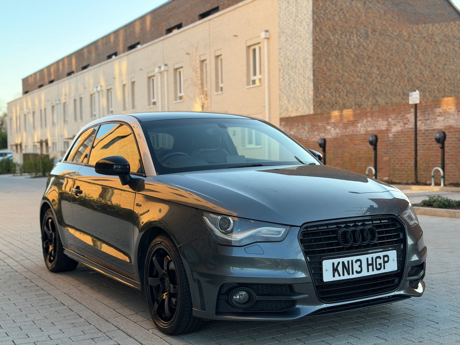 Used Audi A1 2013 for sale - 77939283: Photo 3