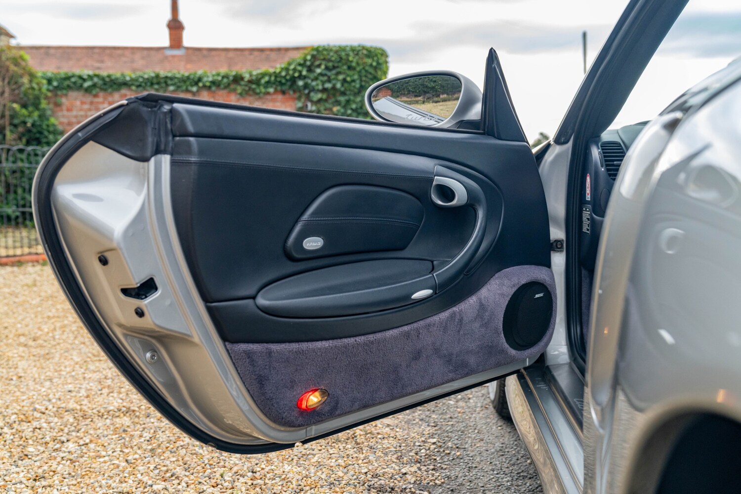 Used Porsche 911 for sale - 77932927: Photo 43