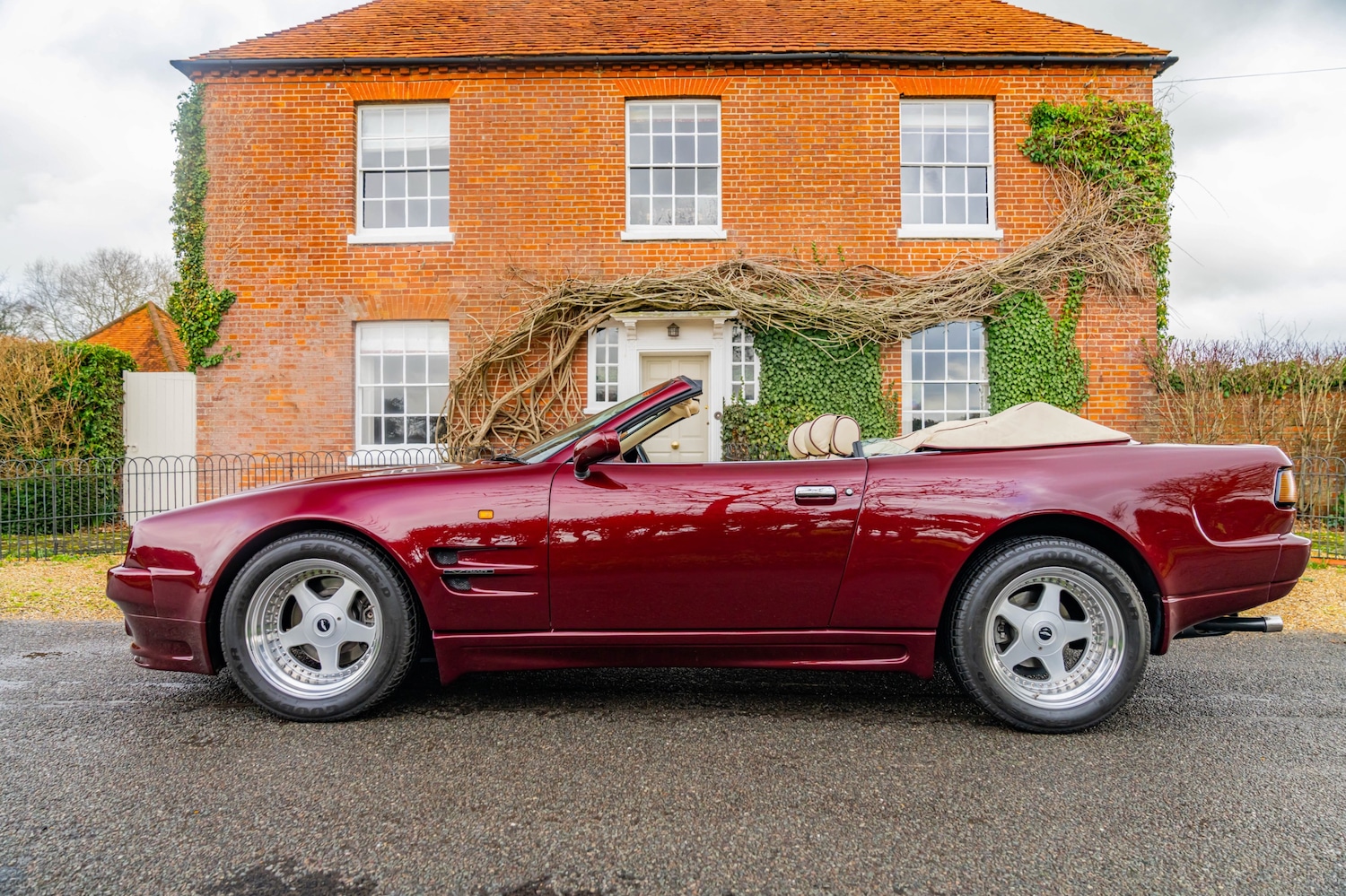 Used Aston Martin Virage 1996 for sale - 78011902: Photo 13
