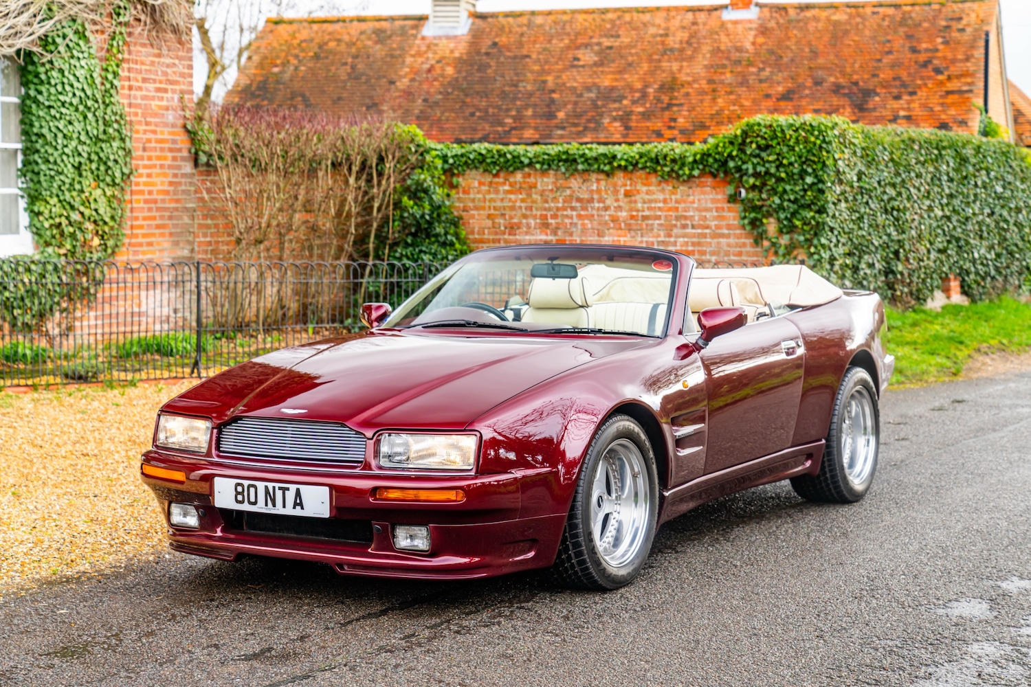 Used Aston Martin Virage 1996 for sale - 78011902: Photo 2