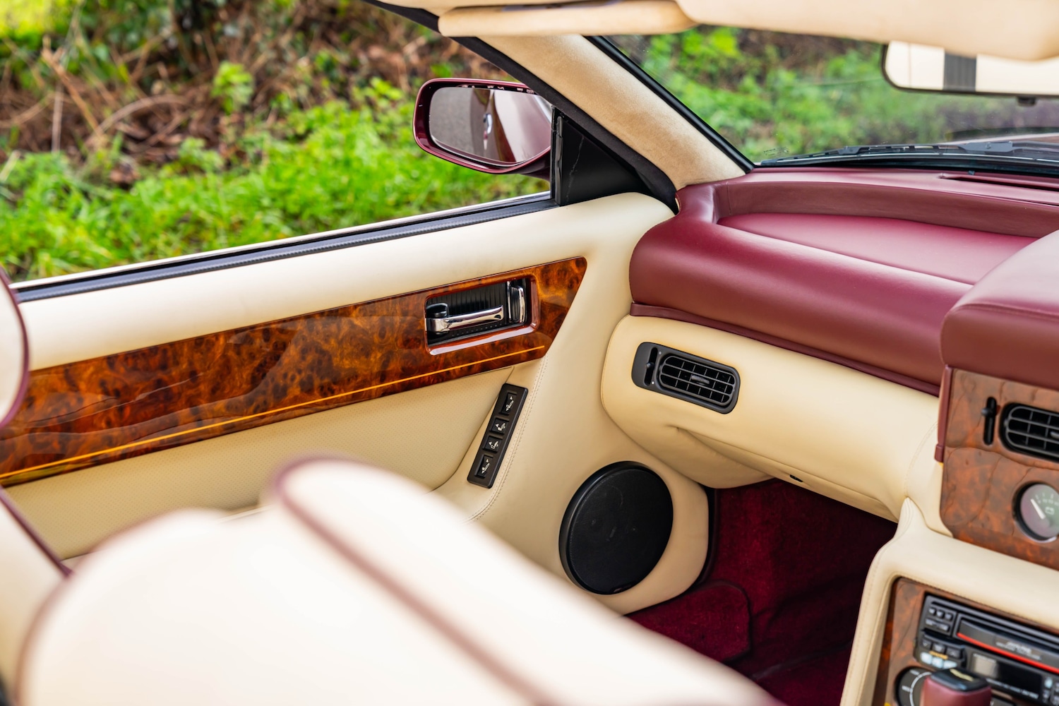 Used Aston Martin Virage 1996 for sale - 78011902: Photo 25