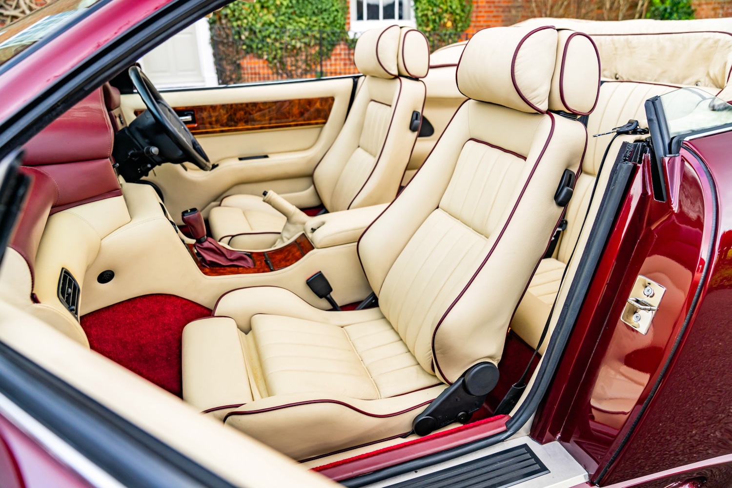 Used Aston Martin Virage 1996 for sale - 78011902: Photo 40