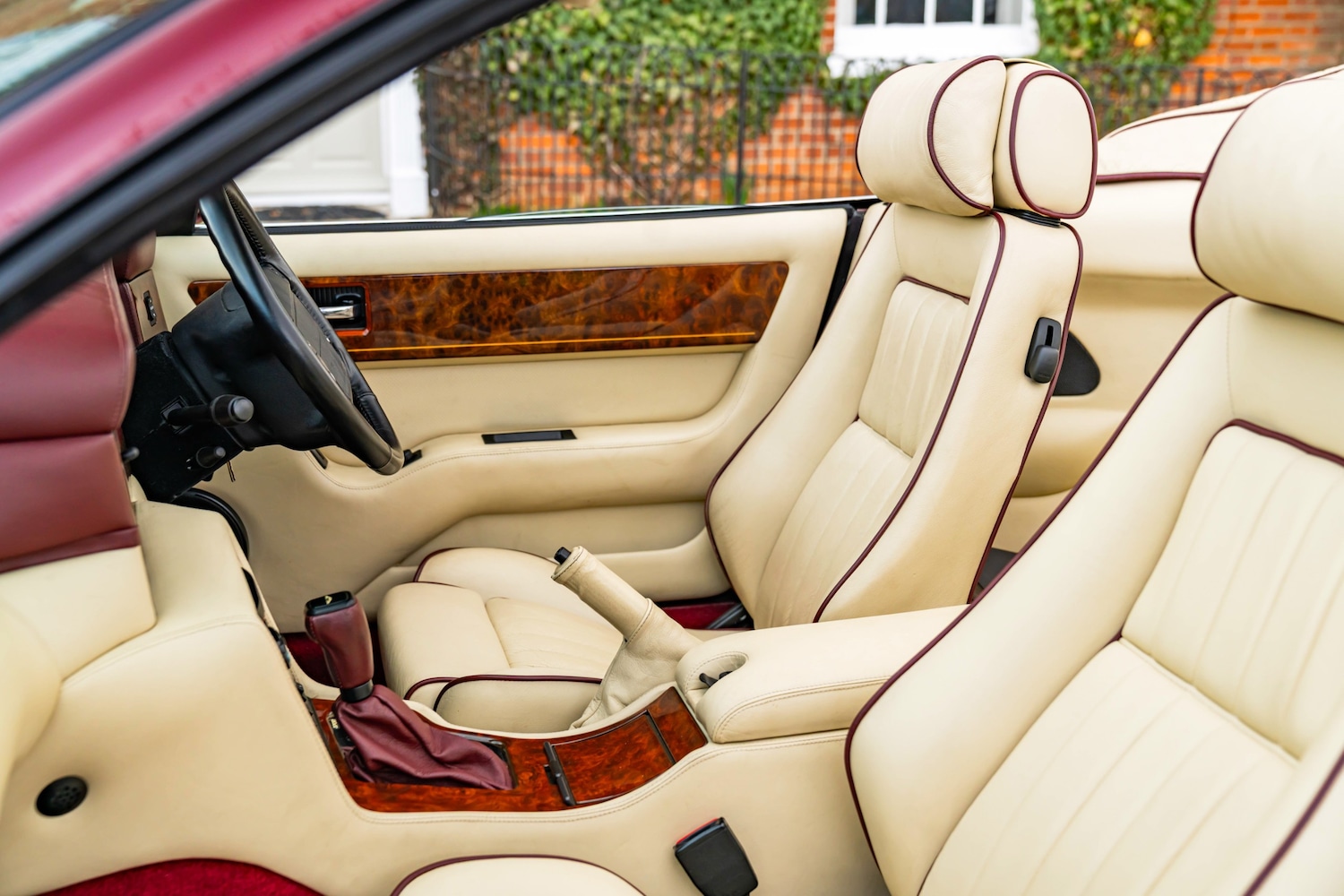 Used Aston Martin Virage 1996 for sale - 78011902: Photo 41