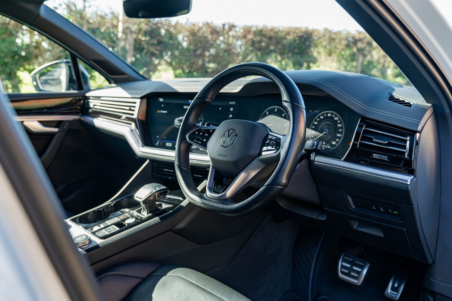 Used Volkswagen Touareg 2023 for sale - 78084006: Photo 35