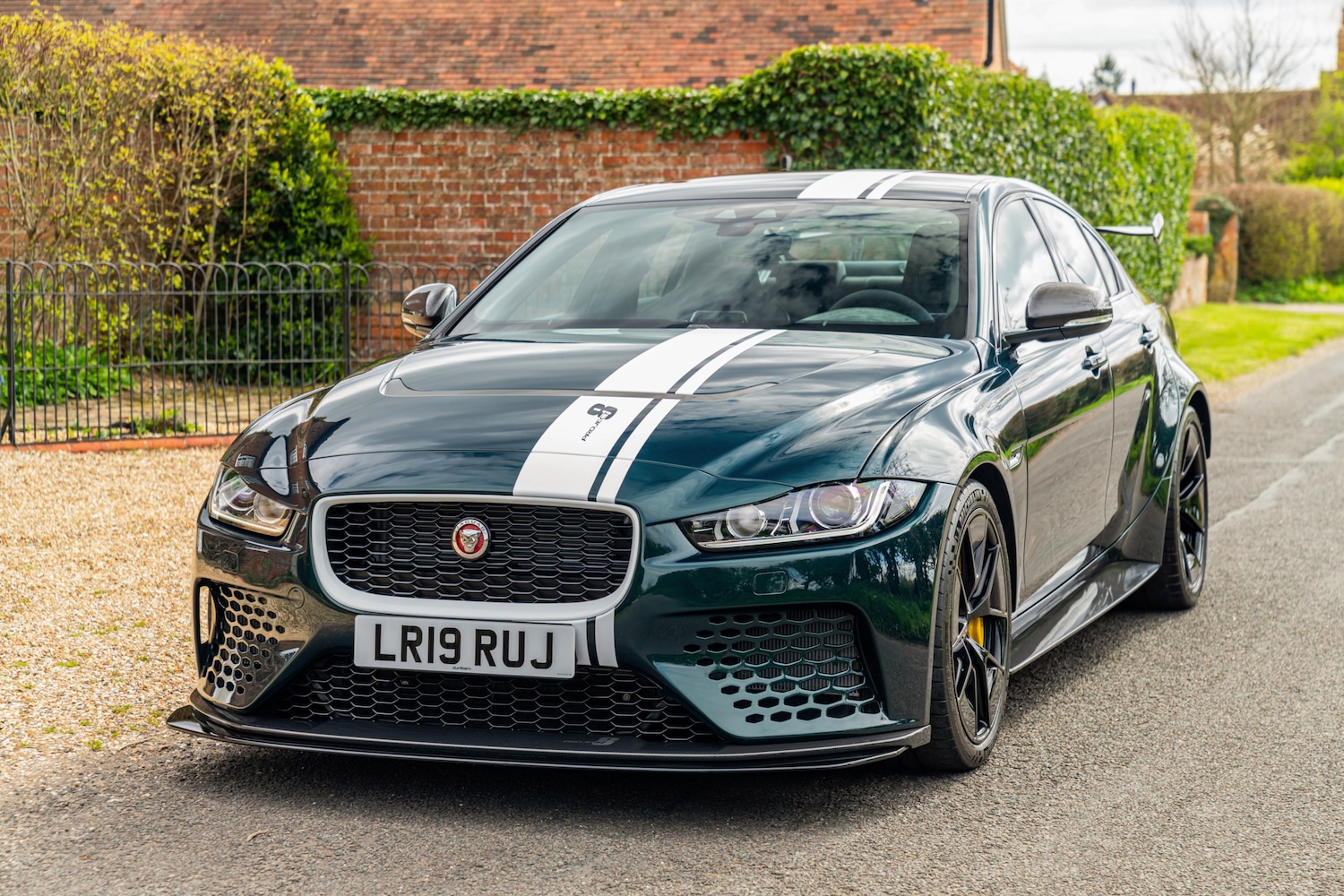 Used Jaguar XE 2019 for sale - 78182623: Photo 4