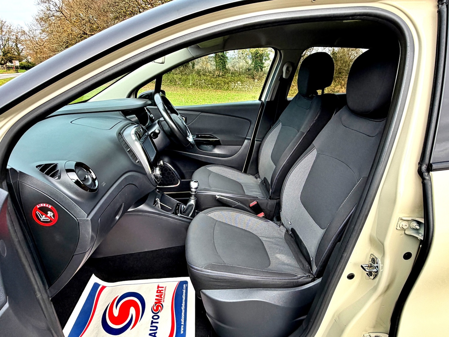 Used Renault Captur 2017 for sale - 76919414: Photo 14